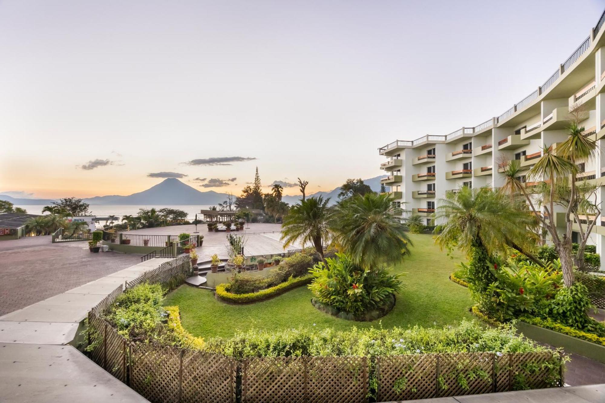 Porta Hotel Del Lago Panajachel Exterior foto